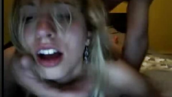 الكلبة سمراء قذرة سكس اجنبي مترجم عالمي وقذرة يحصل مطعون بشدة في الغابة