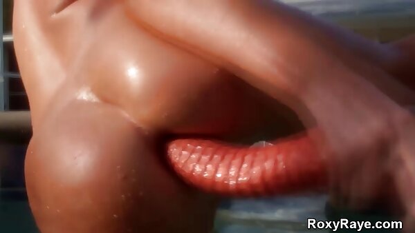 هوسي وقحة وشم يحصل على العضو التناسلي النسوي لها صدم بشدة على كاميرا بوف سكس اجنبي جماعي