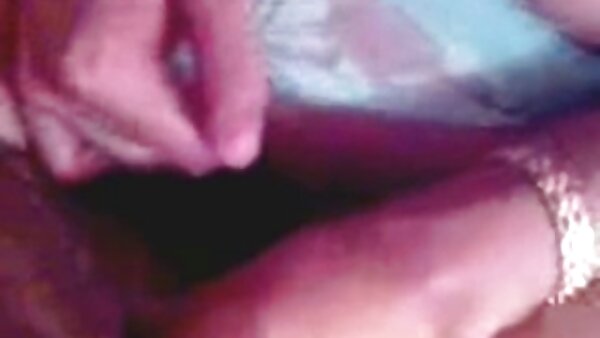 رجلان غريب الأطوار يقبضان على عاهرة سكس اجنبية مترجمة عربي جديد ذات شعر خفيف لا تشبع بشغف
