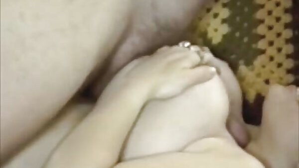 حصلت مارس الجنس افلام اجنبية سكس مترجمة عاهرة الشعر الخفيف الذي لا يشبع بشدة من قبل اثنين من الأزرار الجياع