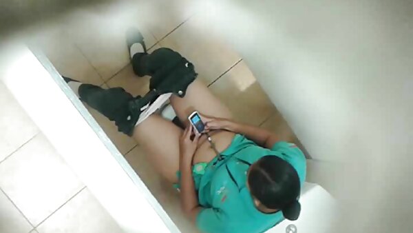 رائع وساخن xxx اجنبية Staci Ellis يحب أسلوب هزلي وشاعر ثقيل
