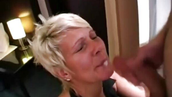 19 يو سكس اجنبي جديد مترجم الطالب الذي يذاكر كثيرا هو يفقد عذريته مع فاتنة مثير و زوجة مثير