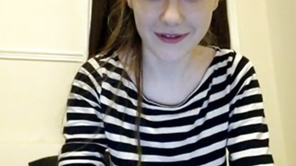 كبيرة الصدر بصورة عاهرة شقراء سكس مترجم اجنبي عربي جبهة مورو يقدم المتأنق مع اللسان و titfuck