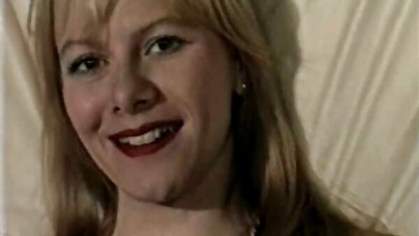 الكلبات البذيئة تارا مشاهده افلام سكس اجنبي لين فوكس وجامي جينس يعطيان اللسان المزدوج القذر