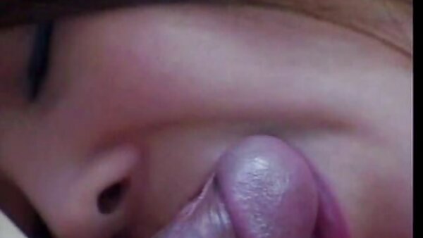 جبهة مورو الحسية مشدودة بشكل سيء في twat الرطب xnxx سكس اجنبية في وضع تبشيري